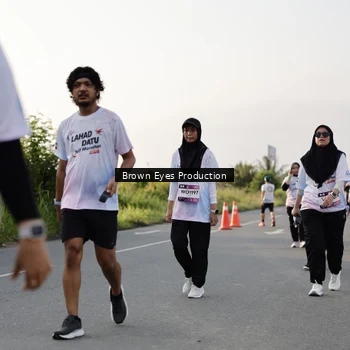Runner Photo 7664915