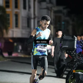 Runner Photo 7664921