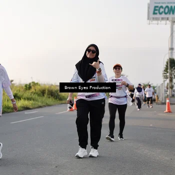 Runner Photo 7664933