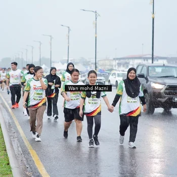 Runner Photo 7664944