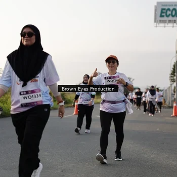 Runner Photo 7664958