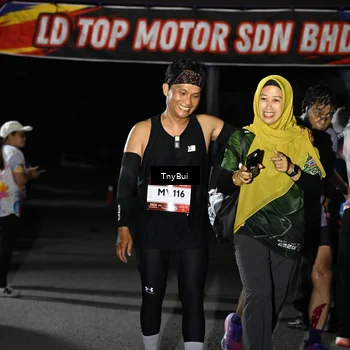 Runner Photo 7664978