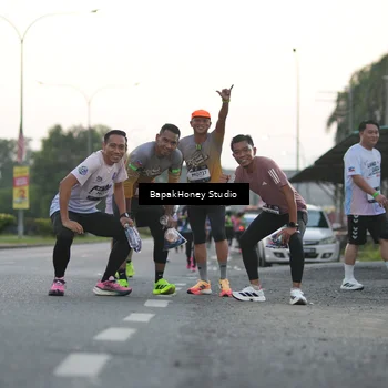 Runner Photo 7664981