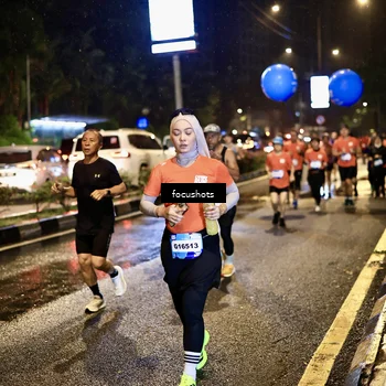 Runner Photo 7664986