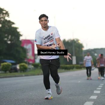 Runner Photo 7664987