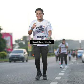 Runner Photo 7664991