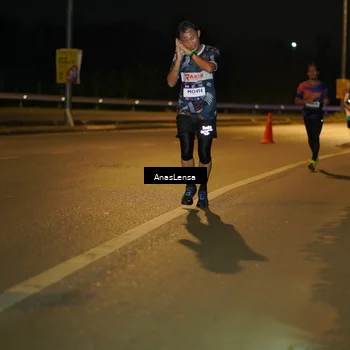 Runner Photo 7664992