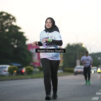 Runner Photo 7665013