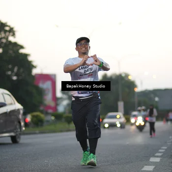 Runner Photo 7665016