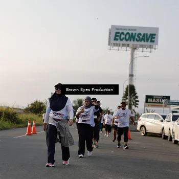 Runner Photo 7665020