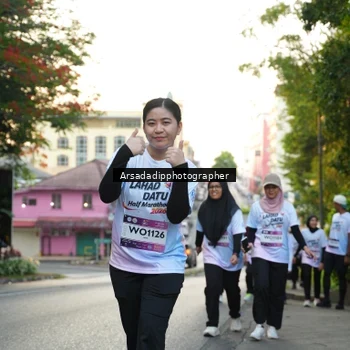 Runner Photo 7665024