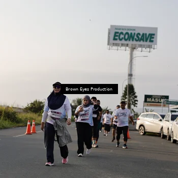 Runner Photo 7665035