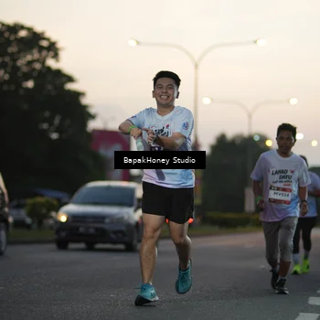 Runner Photo 7665082