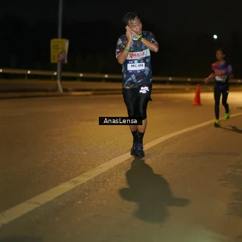 Runner Photo 7665087