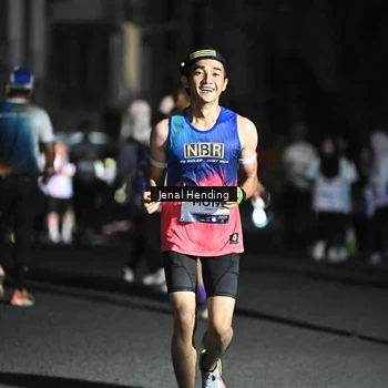 Runner Photo 7665097