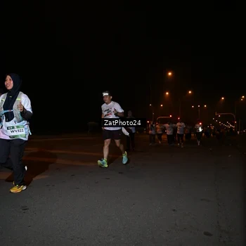 Runner Photo 7665107