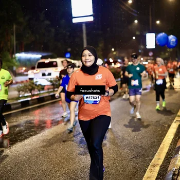 Runner Photo 7665112