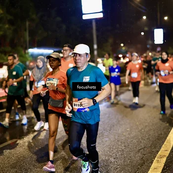 Runner Photo 7665125