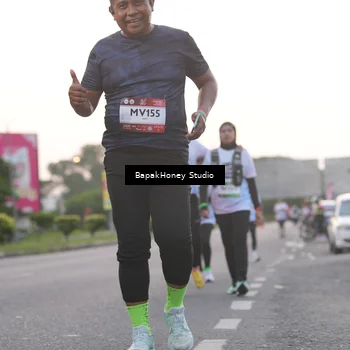 Runner Photo 7665157
