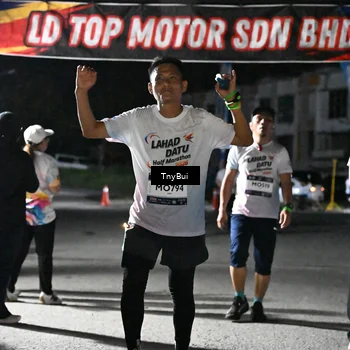 Runner Photo 7665161