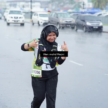 Runner Photo 7665165
