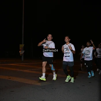 Runner Photo 7665196