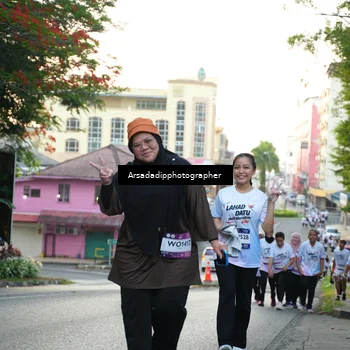Runner Photo 7665200