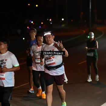 Runner Photo 7665205