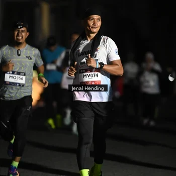Runner Photo 7665219