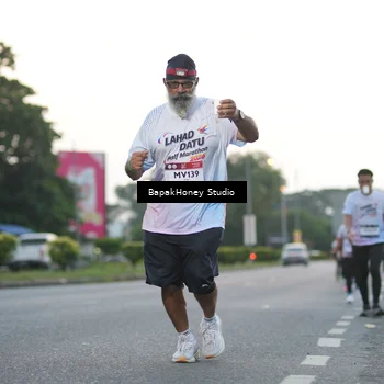 Runner Photo 7665221