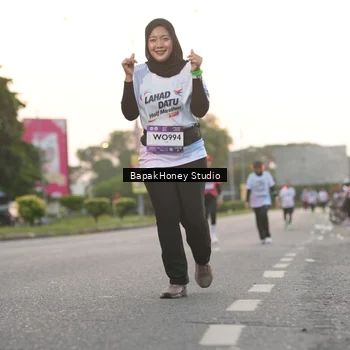 Runner Photo 7665247