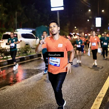 Runner Photo 7665255