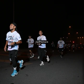Runner Photo 7665260