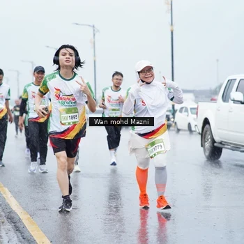 Runner Photo 7665279