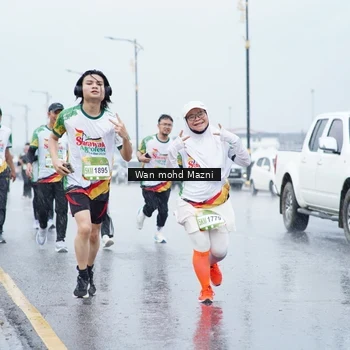 Runner Photo 7665288