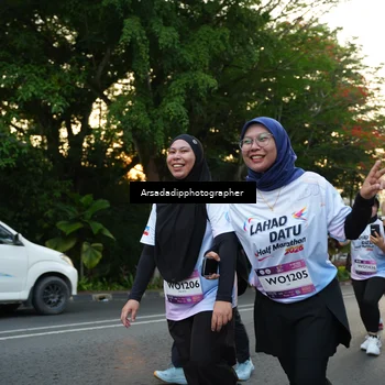 Runner Photo 7665298