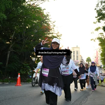 Runner Photo 7665308