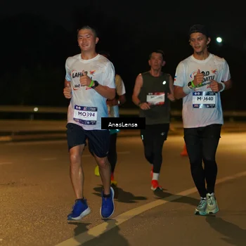 Runner Photo 7665310