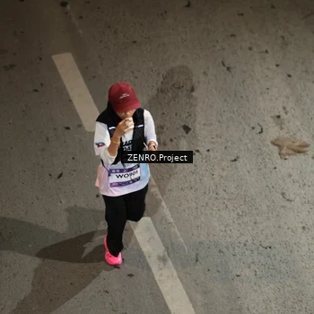 Runner Photo 7665311