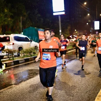 Runner Photo 7665323
