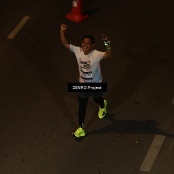 Runner Photo 7665328