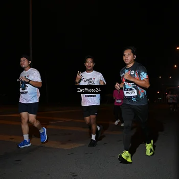 Runner Photo 7665341