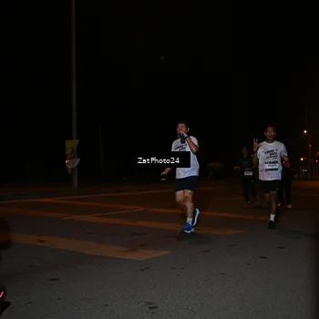 Runner Photo 7665356