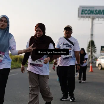 Runner Photo 7665358