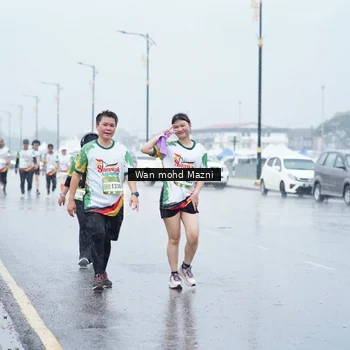 Runner Photo 7665364