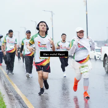 Runner Photo 7665381