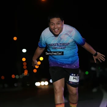 Runner Photo 7665384