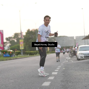 Runner Photo 7665401