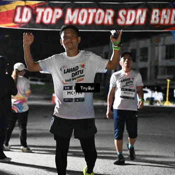 Runner Photo 7665408
