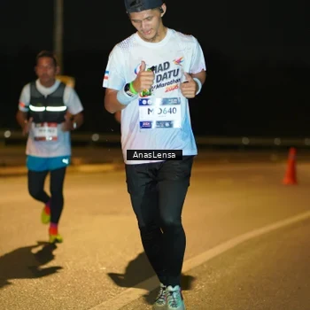Runner Photo 7665443